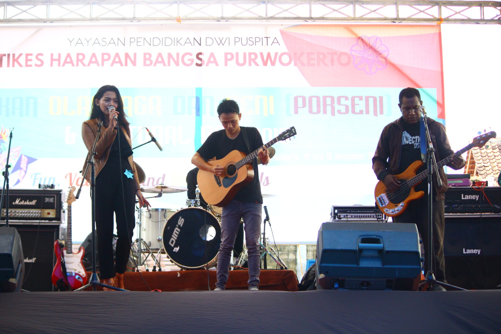 Band Porseni 2015 STIKes Harapan Bangsa